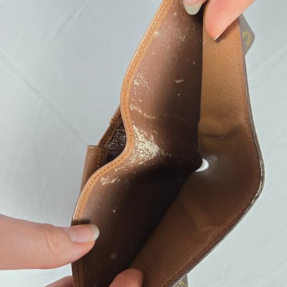 Louis Vuitton Monogram Bifold Wallet w/ Coin Pouch - Picture 16 of 16